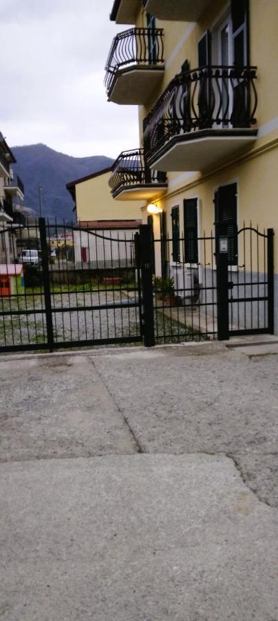 莱万托Casa Giulia公寓 外观 照片