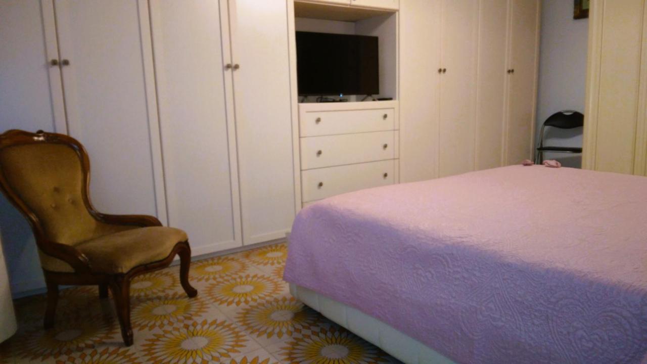 莱万托Casa Giulia公寓 外观 照片