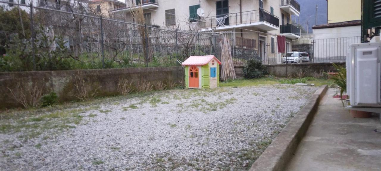 莱万托Casa Giulia公寓 外观 照片